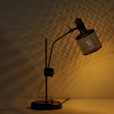 Riddle Table Lamp – Vakkerlight