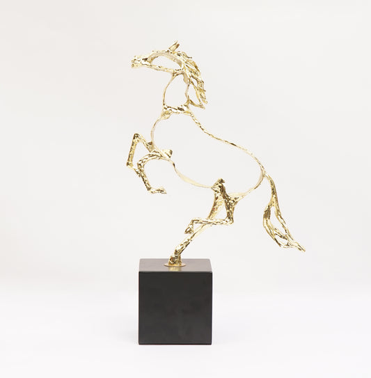 Hollow horse gold-plated crafts ornaments office decoration furnishings creative crystal decorative sted statue marble base